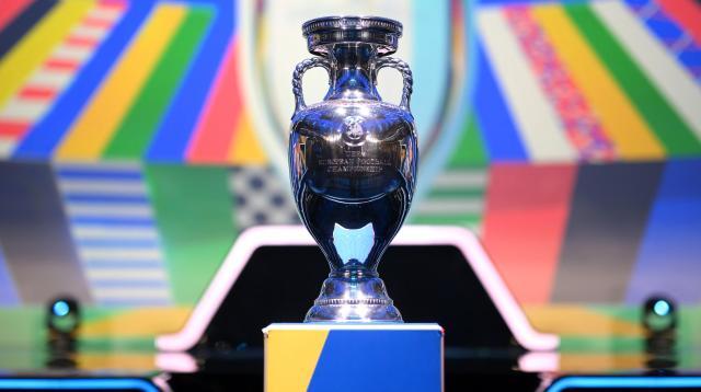 开云体育APP-欧预赛小结：熟客入围居多，无大冷中藏着惊喜种子