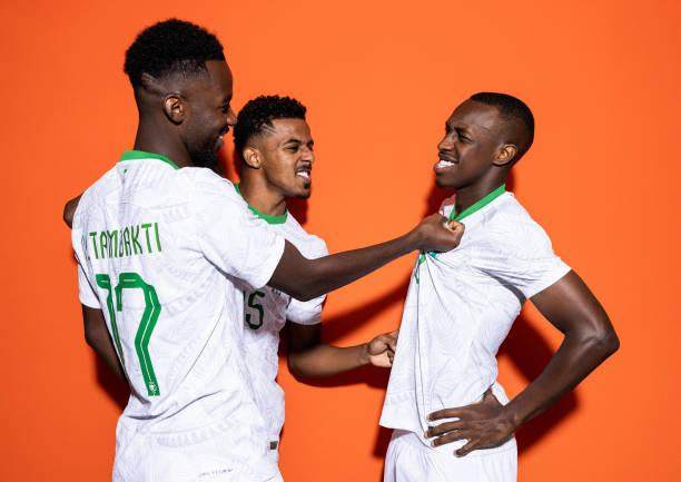 1669059492662019273.jpg 1442518179-612x612.jpg