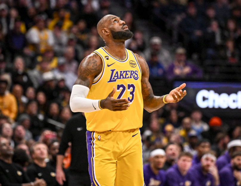 开云体育入口-41岁仍能平框暴扣！勒布朗在场+13助湖人重返第六 轰19+9+8超全面